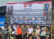 Dandim 1403/Palopo Resmikan Bantuan Pembangunan 8 Unit Rumah Kepada Korban Banjir di Kab. Luwu
