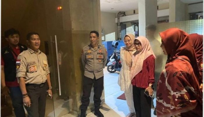 Tim Kumal Dinsos Kota Makassar Jaring 21 Orang WTS dan Waria