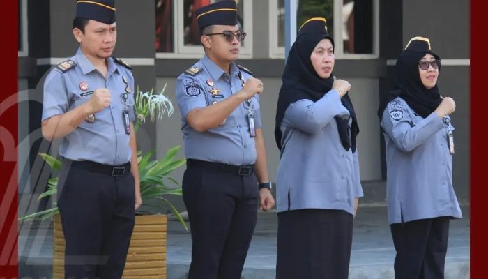 Saat Apel Pagi Karutan Makassar Menghimbau Jajarannya Untuk Proaktif Dan Waspada Dalam Menjaga Keamanan Dan Ketertiban Didalam Rutan
