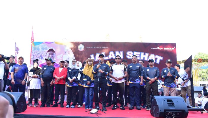 Asops Kasdam XIV/Hsn Mengikuti Jalan Sehat HUT Ke-355 Tahun Sulsel