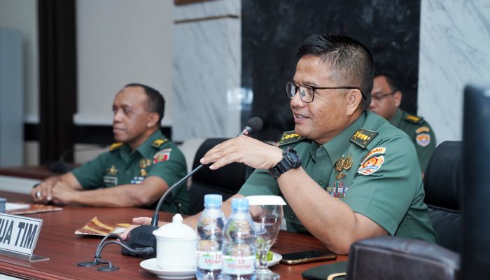 Kakumdam XIV/Hsn Membuka Kegiatan Sosialisasi Tentang Pembentukan Produk Hukum di Lingkungan TNI AD
