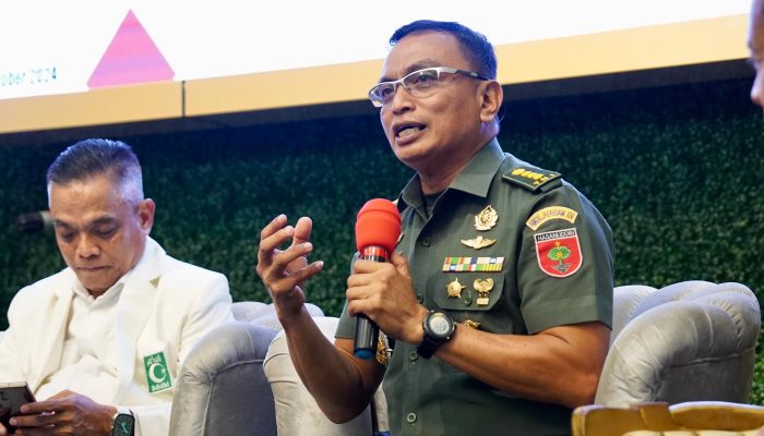 Memperingati Hari Santri Tahun 2024, Kabintaljarahdam XIV/Hsn Sebagai Narasumber Pada Talkshow Expo dengan tema  “Santri Toleran dan Sekolah Damai”