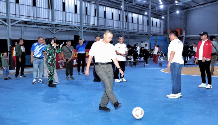 Kasdam XIV/Hsn Menghadiri Pembukaan Turnamen Futsal Antar Pelajar se-Sulsel dalam Rangka HUT Babinkum TNI ke-49