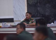 Pangdam XIV/Hsn Berikan Jam Pimpinan Kepada PJU, Kabalak dan Seluruh Dansat Jajaran Kodam XIV/Hsn