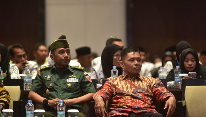 Kainfolahtadam XIV/Hsn Menghadiri Pembukaan Konferensi Provinsi PGRI Sulsel