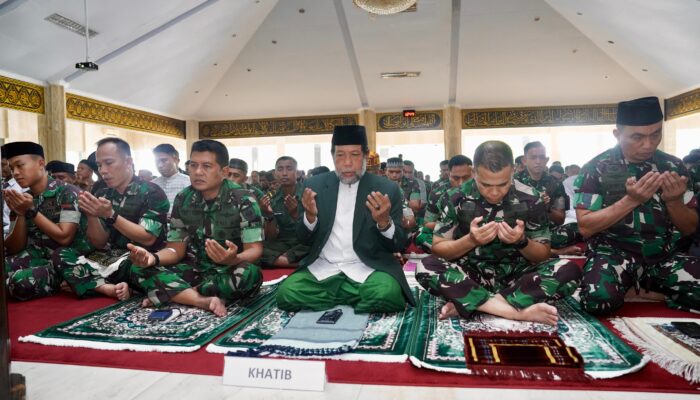 Kasdam XIV/Hsn Mengikuti Doa Bersama Dalam Rangka Memperingati Hari Juang TNI AD Tahun 2024
