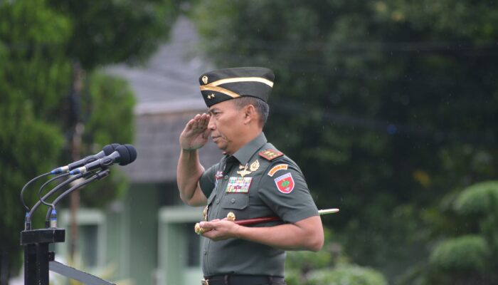 Pimpin Upacara dan Berikan Jam Pimpinan, Pangdam XIV/Hsn Tekankan Ciptakan Lingkungan Kerja Nyaman Untuk Maksimalkan Potensi