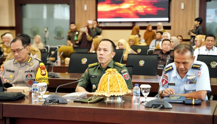 Pamen Ahli Bid. Idpol Poksahli Pangdam XIV/Hsn Ikuti Rapat Kunker Komite I DPD RI Penyusunan DIM RUU Tentang Perkotaan