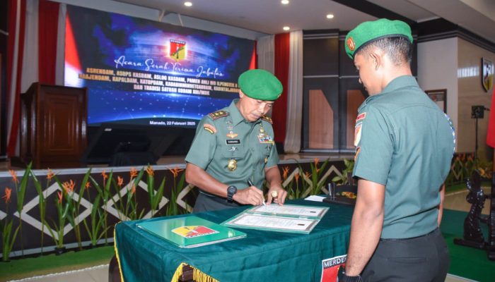 Pangdam XIII/Mdk Pimpin Serah Terima Jabatan Sembilan Pejabat di Lingkungan Kodam XIII/Merdeka