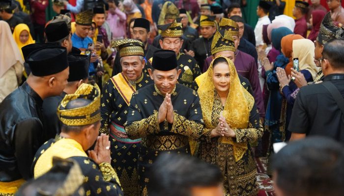 Dinilai Banyak Berkontribusi di NKRI Terkhusus Riau, Kapolri Listyo Sigit Prabowo Disambut Pesta Adat Budaya Melayu