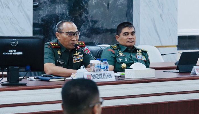 Pimpin Rapat Jaringan dan Aplikasi Komunikasi Internal, Pangdam XIV/Hasanuddin : Ini Langkah Upaya Modernisasi Sistem pada Militer