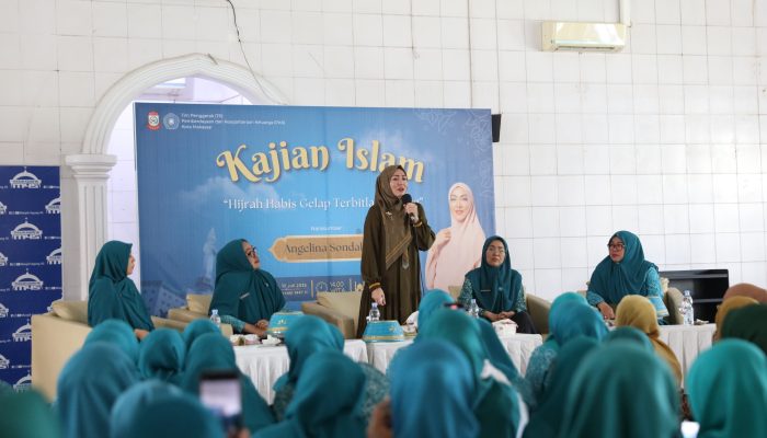 Bagikan Kisah Hijrah Penuh Makna, Ini yang Paparkan Angelina Sondakh saat Isi Kajian Islam TP PKK Makassar