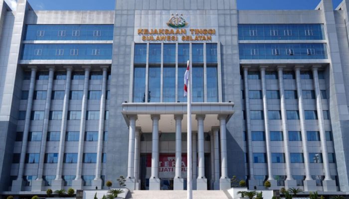 Sehari Usai Demo, GMPH Resmi Laporkan Anggaran 2017 DPRD Tana Toraja ke Kejati