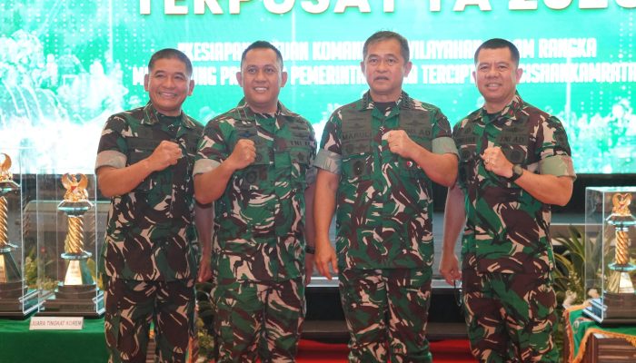 Pangdam XIV/Hasanuddin Ikuti Apel Dansatkowil Terpusat TA 2025 yang Dibuka Kasad