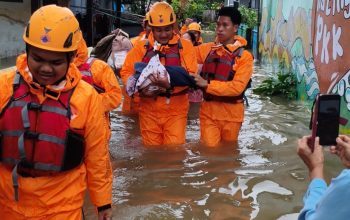 Hujan Deras, Genangan Air Kepung Makassar, BPBD Evakuasi Korban Terdampak