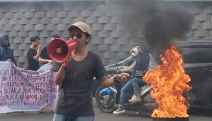KEJARI KAB.GOWA JANGAN TUTUP MATA DENGAN BERBAGAI DUGAAN KASUS KORUPSI DAN TEGAKKAN SUPREMASI HUKUM DI TANAH KAB.GOWA.